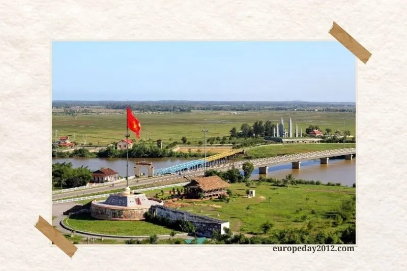 Cầu Hiền Lương và sông Bến Hải