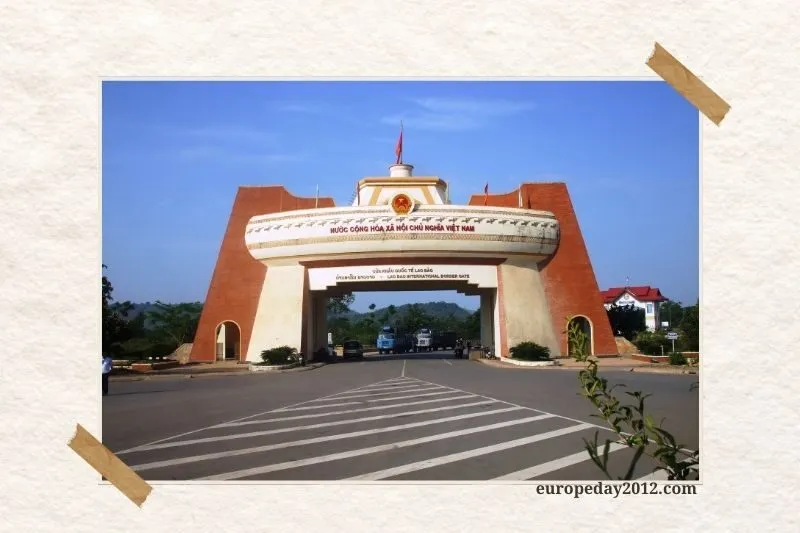 Cửa khẩu Lao Bảo