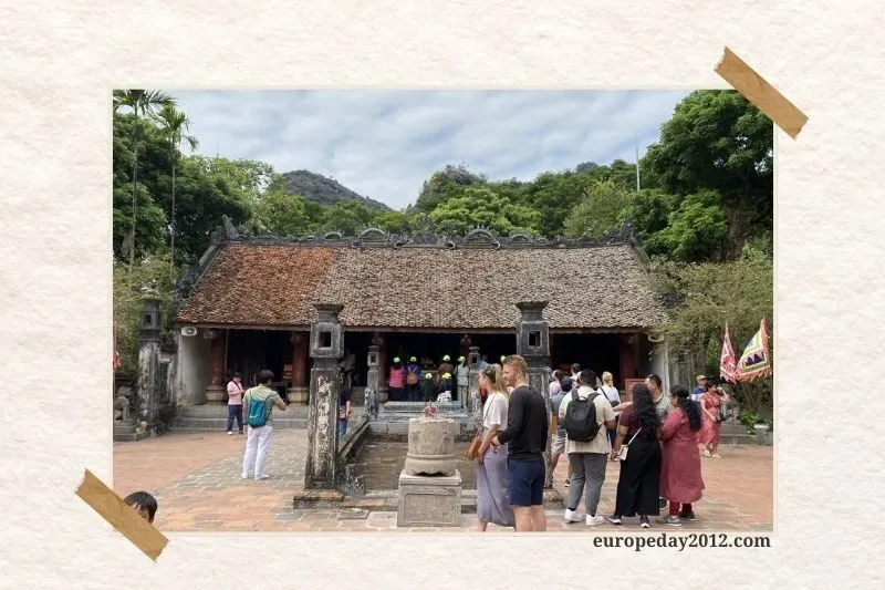 Đền Vua Đinh và Đền Vua Lê