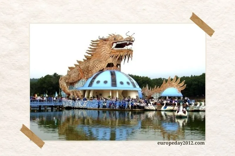 Đồi Thiên An và Hồ Thủy Tiên