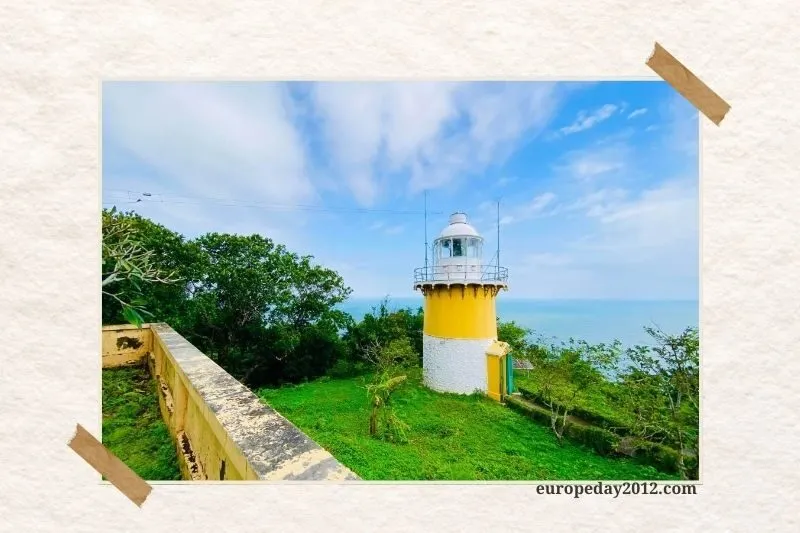 Hải đăng Tiên Sa 