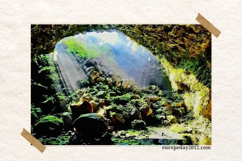 Hang Động Núi Lửa Chư Bluk