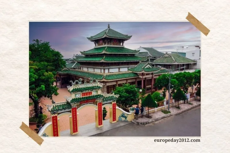 Miếu Bà Chúa Xứ Núi Sam