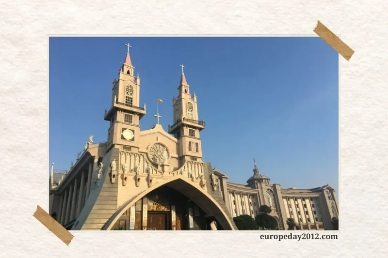 Nhà thờ Chính Tòa