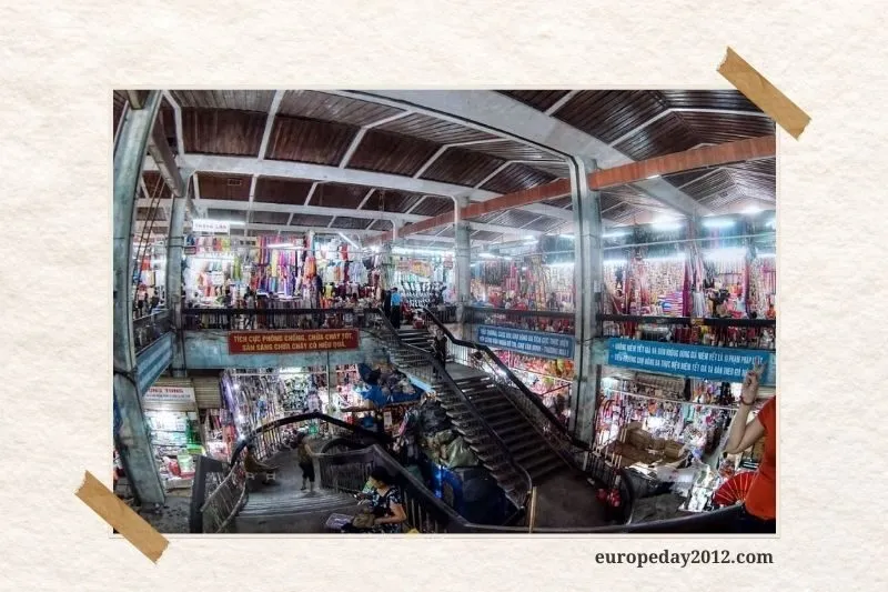Các Khu Vực Đặc Trưng Của Chợ Đông Ba