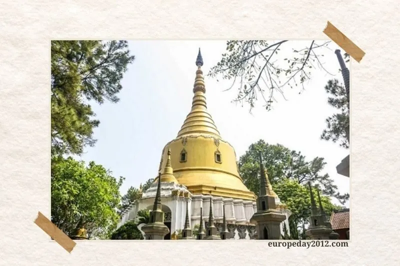 Các Lễ Hội và Sự Kiện Tôn Giáo tại Chùa Phật Đứng