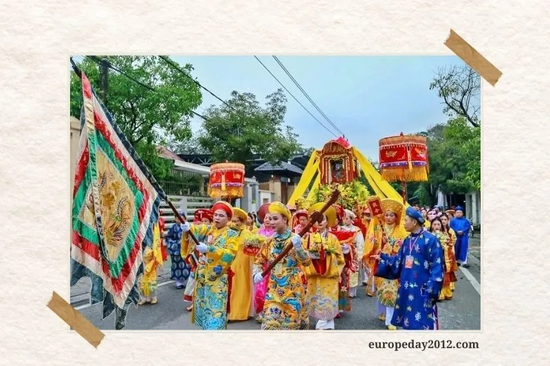 Lễ Hội và Tín Ngưỡng Tại Điện Hòn Chén