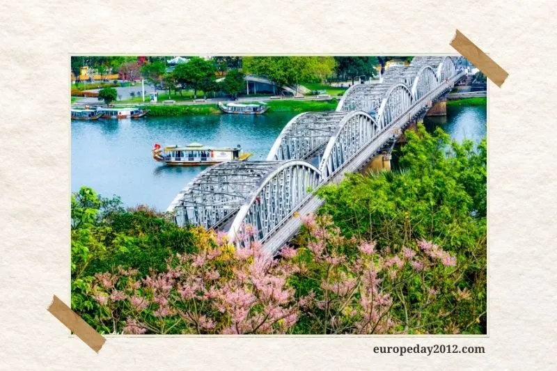 Những Địa Điểm Du Lịch Gần Phu Văn Lâu